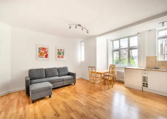 Notting Hill Apartment
