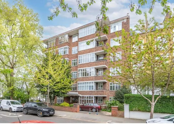 Notting Hill Apartment